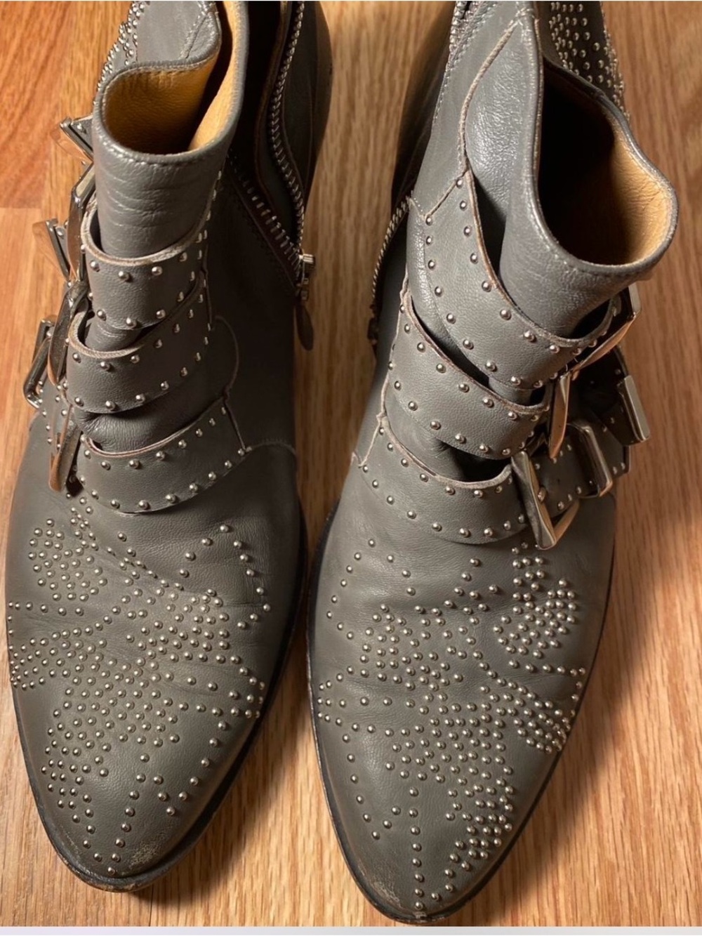 Chloe Studded Leather Ankle Boots - Gray